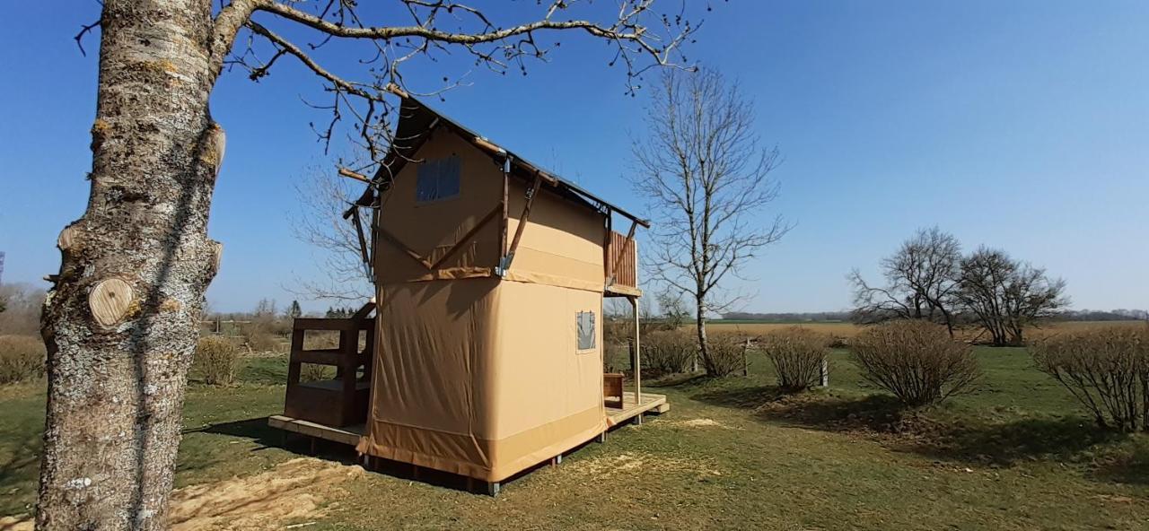 Tente Cabane Du Camping Hautoreille Bannes  Eksteriør billede